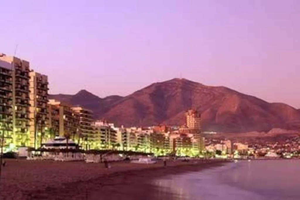 Ct 231 - Fuengirola City Center - Top Floor Apartment II Hiszpania