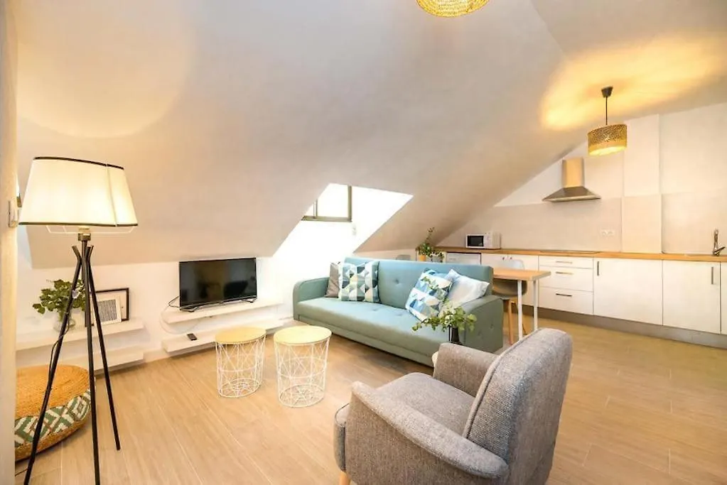 Ct 231 - Fuengirola City Center - Top Floor Apartment II
