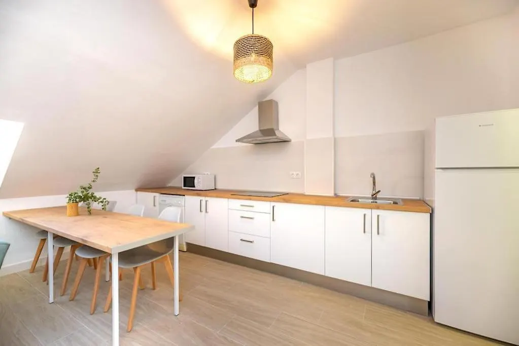 Ct 231 - Fuengirola City Center - Top Floor Apartment II 0*,